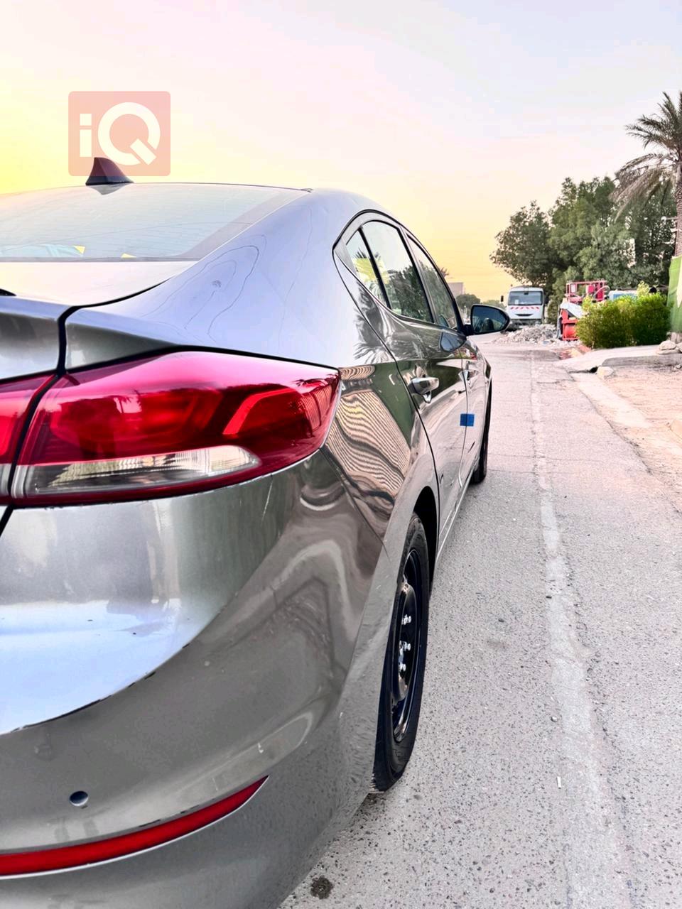 هيونداي النترا